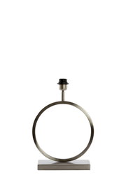 Moderner Lampenfuß in Ringform aus Metall, frontal fotografiert.