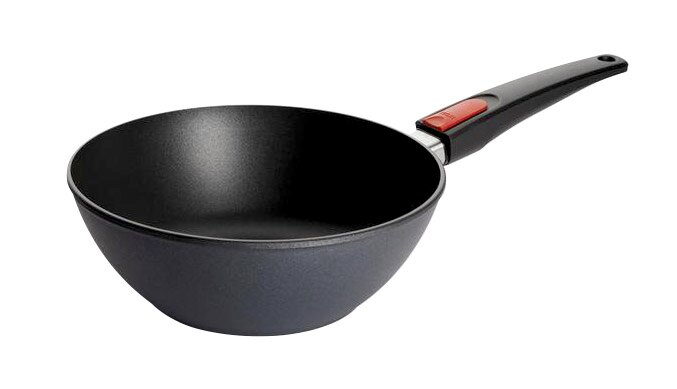 Guss-Schwenkpfanne mit 24 cm Durchmesser, seitliche Perspektive