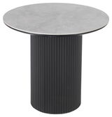 Runder Beistelltisch mit grauer Marmorplatte und schwarzem, geripptem Zylindersockel, seitliche Perspektive