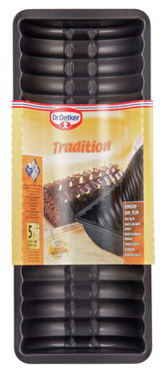 Rehrückenform 30 cm Tradition von Dr. Oetker, schwarze Backform mit gewellter Struktur, Vorderansicht