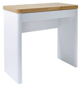 Moderner Schreibtisch mit weißem Korpus und Holzplatte, seitliche Perspektive