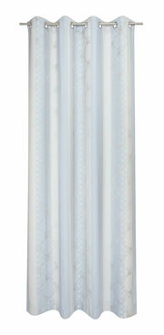 Ösenvorhang in Weiß und Grau mit floralem Muster, frontal fotografiert.