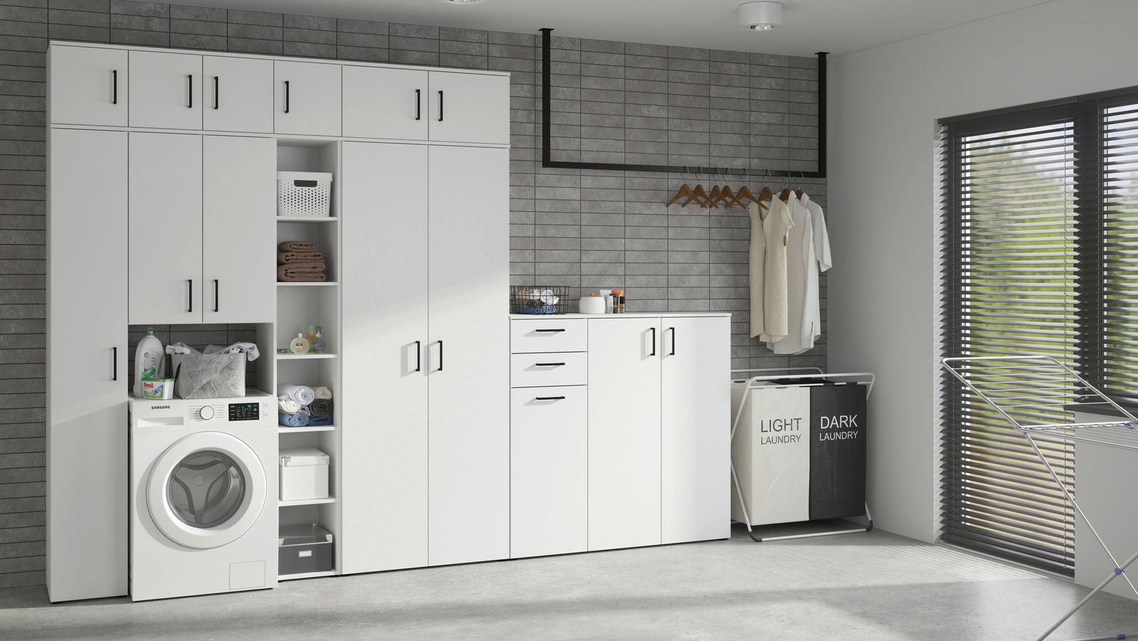 Moderne Waschküche mit weißen Mehrzweckschränken und Kommoden, Waschmaschine integriert, seitliche Perspektive.