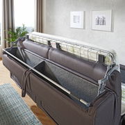 Funktionssofa mit geöffneter Stauraumfunktion, seitliche Perspektive