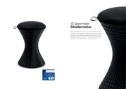 Schwarzer, 3D-gedruckter Gaming Hocker mit strukturierter Oberfläche, seitliche Perspektive