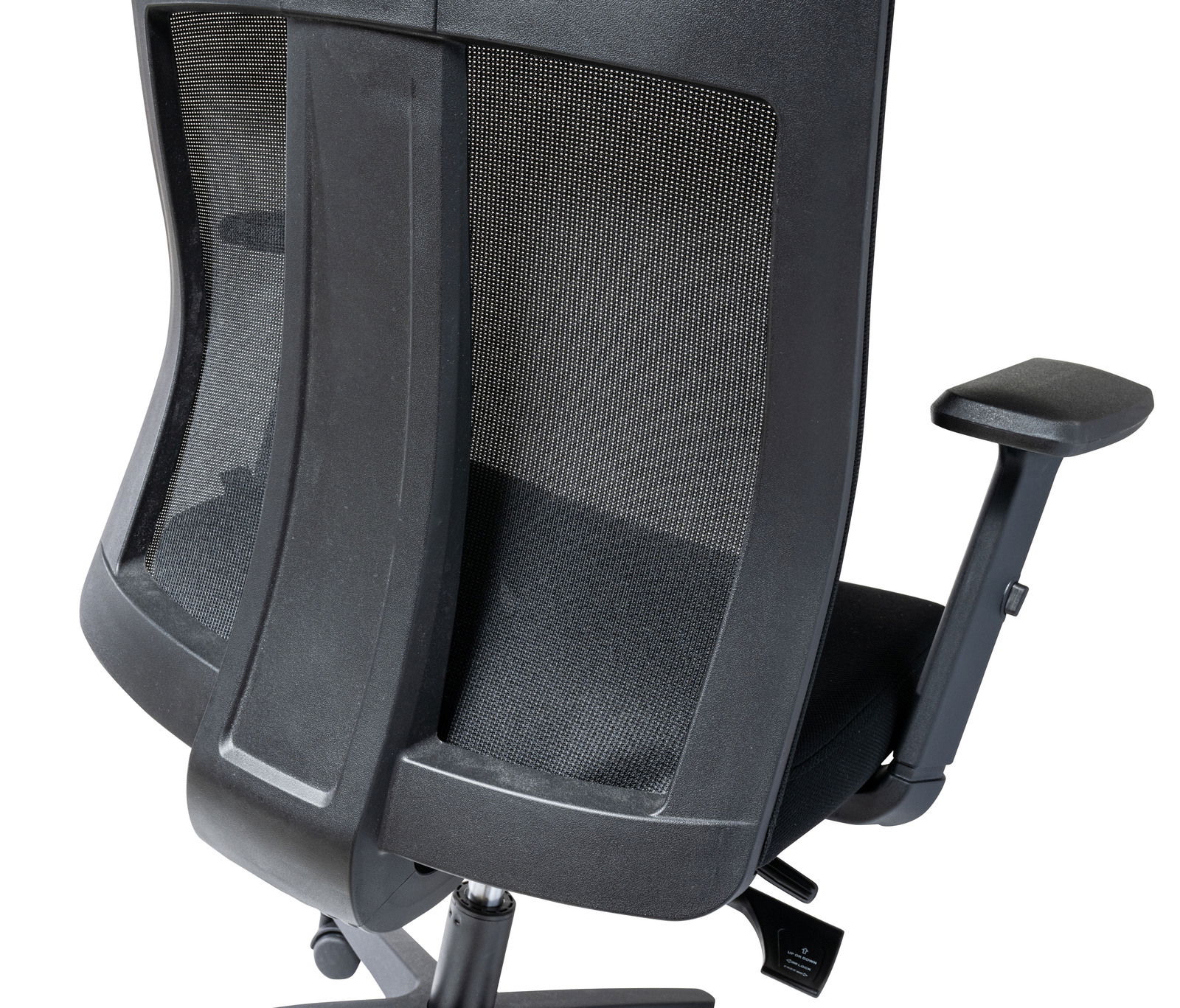Rückansicht eines schwarzen Drehstuhls mit Netzrückenlehne und verstellbarer Armlehne.