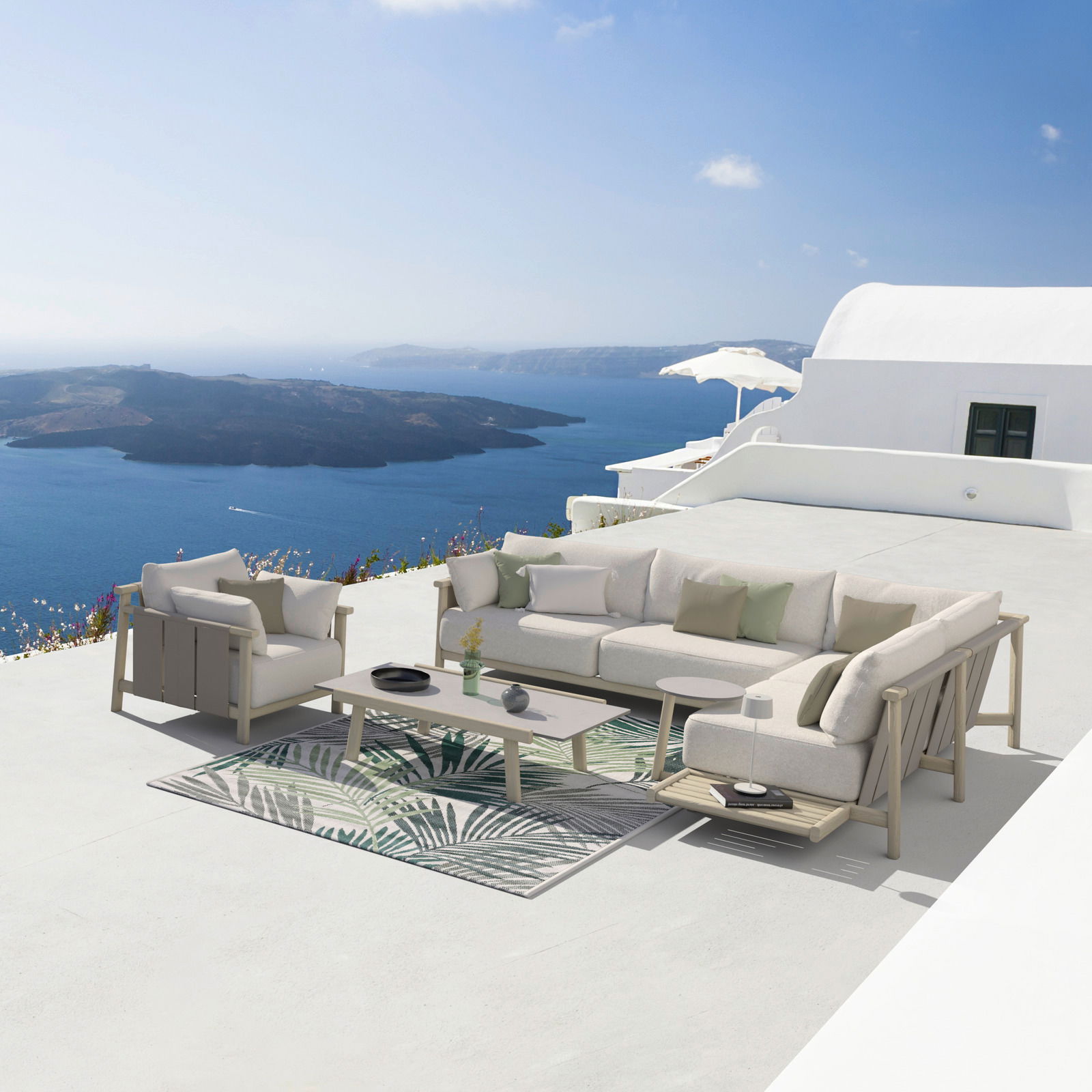 Loungeeckgarnitur Dieter Knoll MARI auf einer Terrasse mit Meerblick, seitliche Perspektive