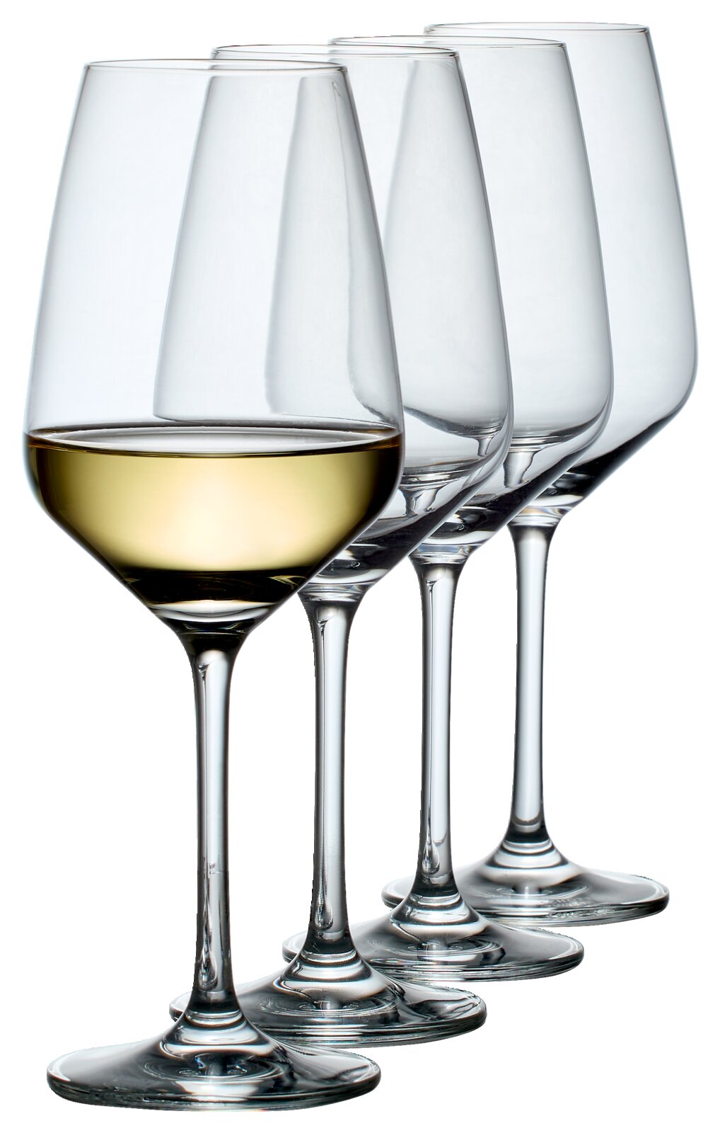 Vier elegante wijnglazen op een rij, waarvan één gevuld met witte wijn, gezien vanaf de zijkant.