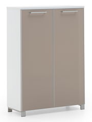 Hoch-Schuhkommode VOSS Serie SANTINA in Frontalansicht mit zwei Türen und modernen Griffen