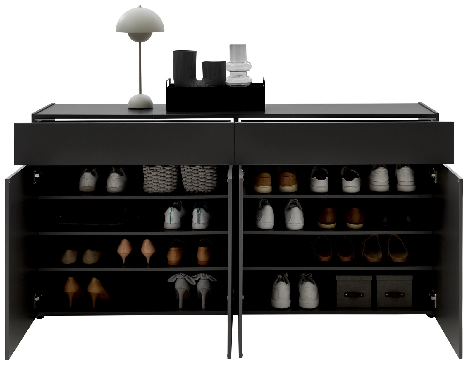 Schwarzer XXL-Schuhschrank H92 mit offenen Türen, gefüllt mit verschiedenen Schuhen und Accessoires, aus der Frontalperspektive.