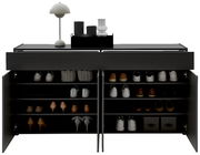 Schwarzer XXL-Schuhschrank H92 mit offenen Türen, gefüllt mit verschiedenen Schuhen und Accessoires, aus der Frontalperspektive.