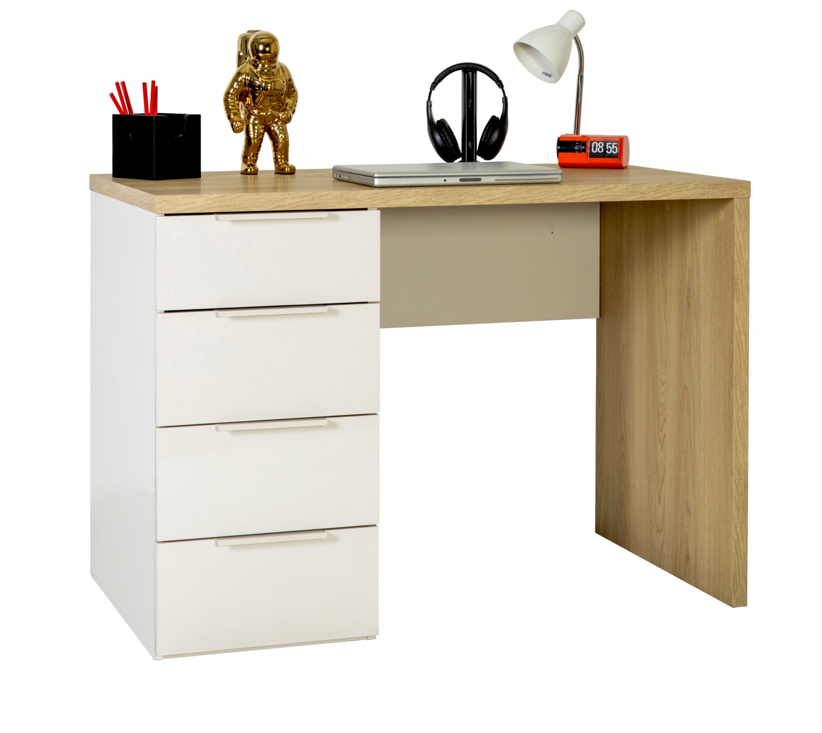 Moderner Schreibtisch in Eiche-Optik mit weißem Schubladencontainer (4 Schubladen), freigestellt auf weißem Hintergrund, Perspektive: frontale leicht schräge Ansicht von links; auf der Tischplatte Laptop, Kopfhörerständer, Schreibtischlampe und roter Klap