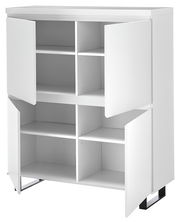 Weißes Highboard mit vier offenen Türen, sechs Fächern und moderner, minimalistischer Gestaltung, seitliche Perspektive