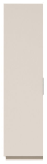 Hoher, schmaler Badezimmerschrank in Hellbeige mit glatter Front und seitlichem Griff, freigestellt vor weißem Hintergrund, Frontansicht.