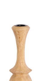 Holz-Kerzenständer aus hellem Holz, Nahaufnahme von oben