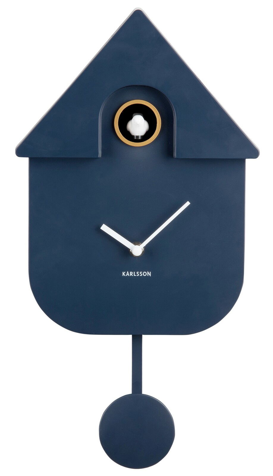 Moderne blaue Kuckucksuhr mit Pendel, frontal abgebildet, mit weißem Zifferblatt und Kuckuck.