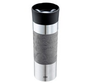 Grauer Isoliertrinkbecher 500ml mit schwarzem Deckel und geprägtem Kaffeedesign, seitliche Ansicht
