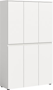 Weißer, minimalistischer Mehrzweckschrank mit sechs Türen, freistehend, in leicht schräger Frontansicht von links