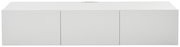Weißes TV-Hängelowboard mit drei Türen, frontale Ansicht