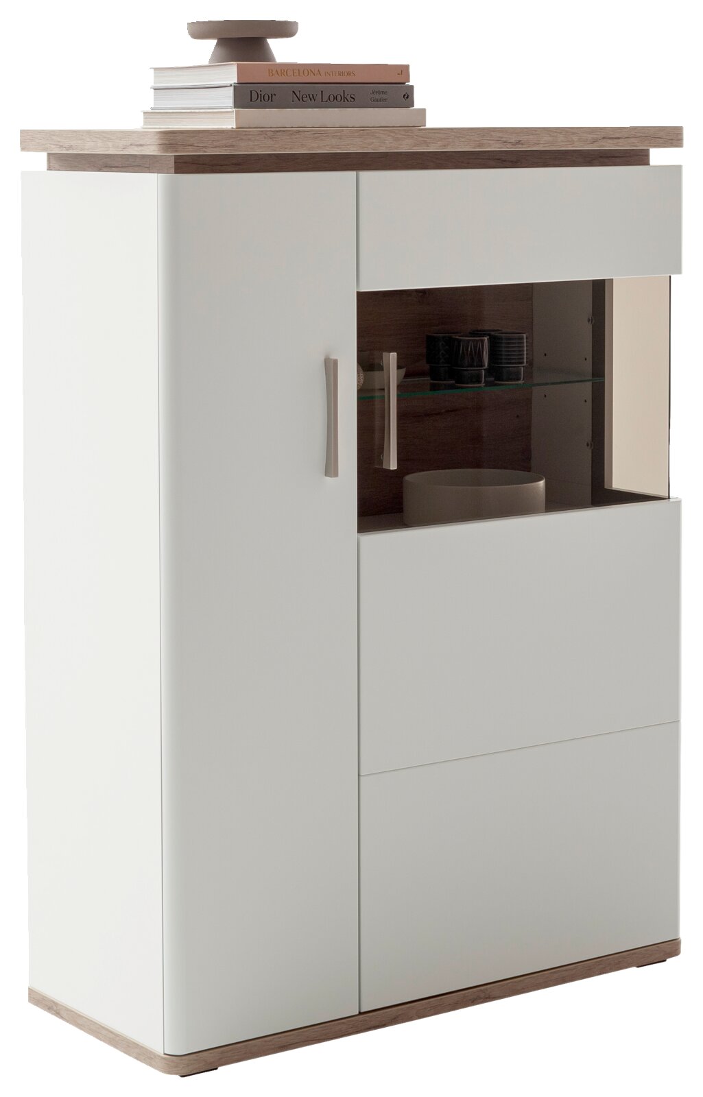 Modernes Highboard/Sideboard in Weiß mit Holzoptik-Deckplatte, links Schranktür und rechts Vitrine mit Glasfach, freigestellt in schräger Frontansicht von links