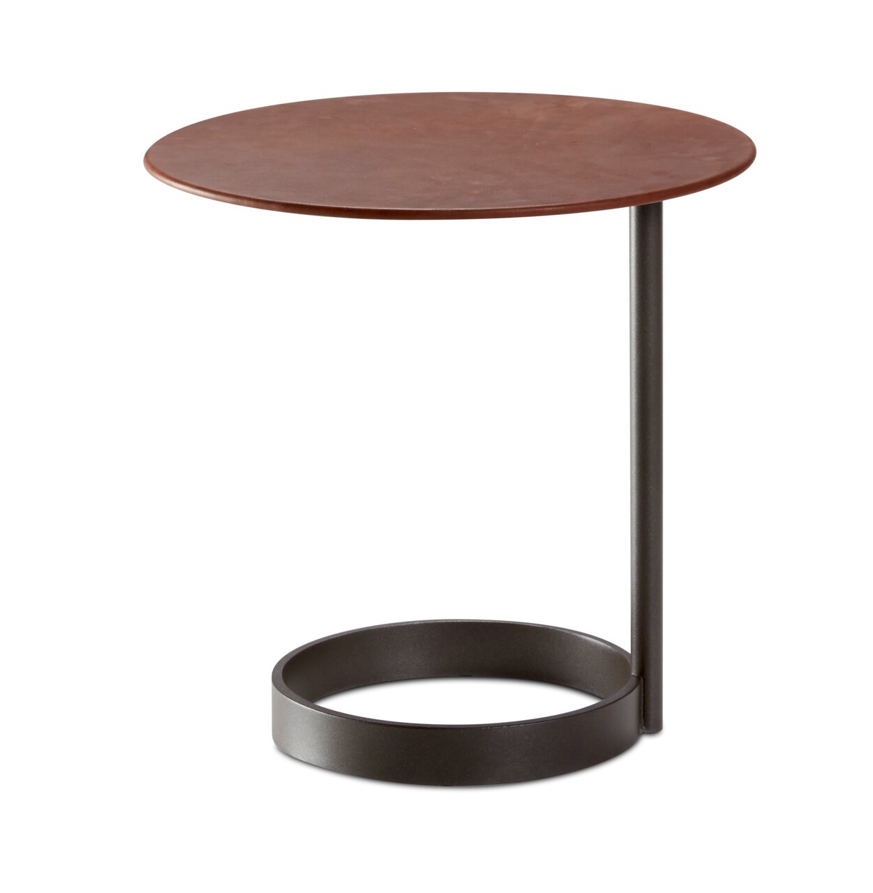 Jori Beistelltisch SPOSA Moderner runder Beistelltisch mit brauner Holzplatte und schwarzem Metallgestell, seitliche Perspektive.