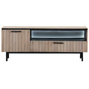 Frontale Ansicht eines modernen TV-Lowboards mit Holzlamellen-Design und Glasfach.