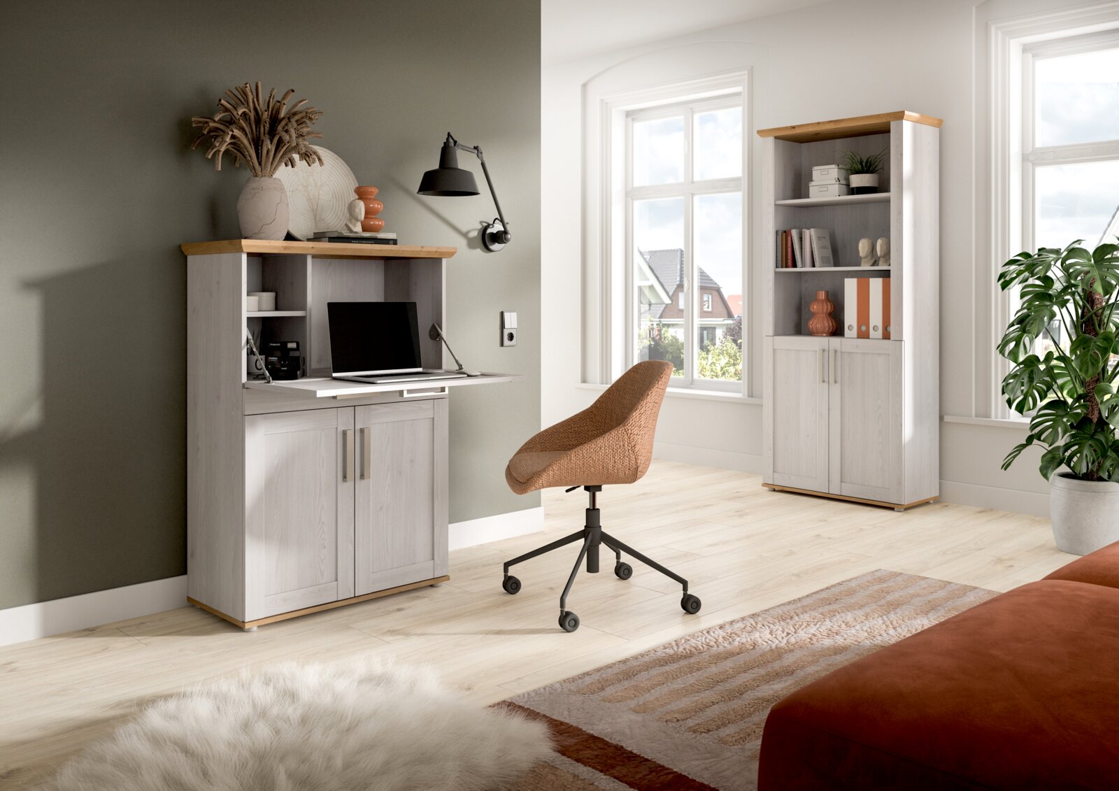 Helles Homeoffice-Set mit Sekretär-Schrank und passendem Bücherregal in Weiß mit Holz-Akzenten, frontal in einem modernen, lichtdurchfluteten Raum aufgenommen