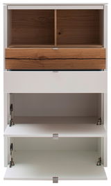 Frontansicht einer Highboard-Vitrine mit offenen Fächern und Schubladen in Holzoptik.