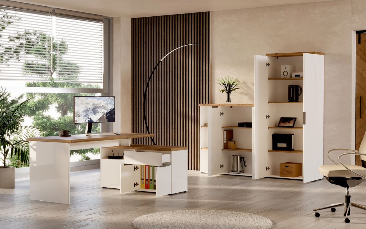 Moderner Eckschreibtisch in einem stilvollen Büro mit Blick auf die linke Seite, umgeben von Aktenschränken und Regalen, mit einem Computerbildschirm und Pflanzen als Dekoration.