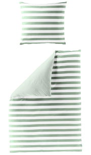 Bettwäsche-Set mit grünen und weißen Streifen, bestehend aus einem Kissenbezug und einem Bettdeckenbezug, aus der Vogelperspektive fotografiert.