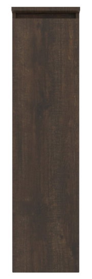 Vooraanzicht van een donkerbruine kast met houten nerf.