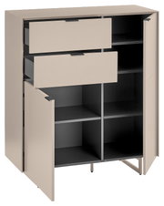 Modernes Sideboard/Kommode in Beige mit dunklem Innenraum, zwei Schubladen und zwei geöffneten Türen mit Einlegeböden, freigestellt in schräger Vorderansicht.
