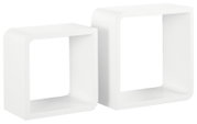 Twee witte, vierkante wandplanken in een modern ontwerp, gefotografeerd vanuit een zijaanzicht.