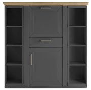 Frontansicht eines modernen Highboards mit dunkler Oberfläche, offenen Regalen und Holzplatte.