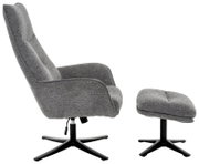 Grauer Relaxsessel mit passendem Hocker, seitliche Perspektive