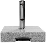 Granit-Sockel mit Edelstahlrohr, Frontalansicht