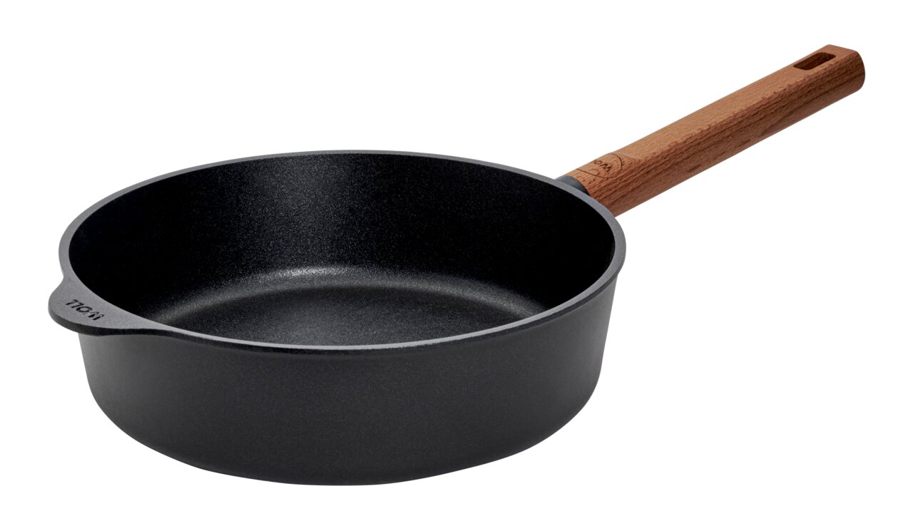 Gietijzeren pan met hoge rand 24 cm Eco L met houten handvat, zijaanzicht