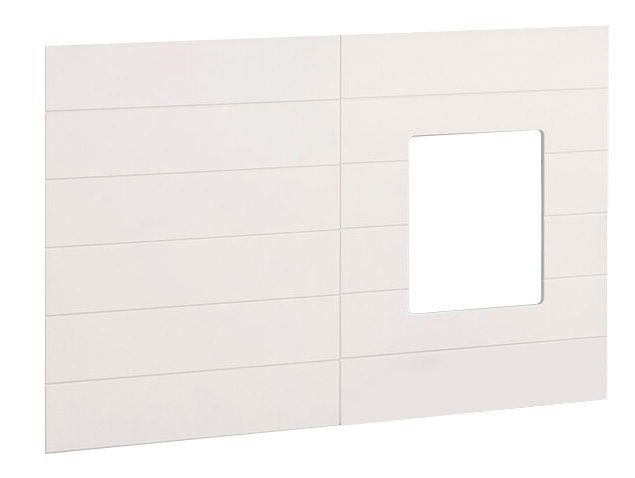 Weiße Fenster- und Wandpaneele mit rechteckiger Aussparung, seitliche Perspektive