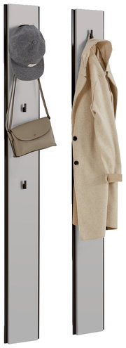 Garderobenpaneel-Set mit zwei Paneelen, eines mit einer Mütze und Tasche, das andere mit einem Mantel, seitliche Perspektive