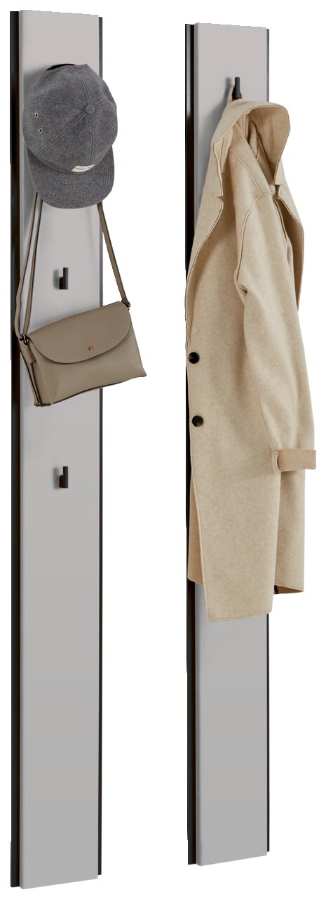 Garderobenpaneel-Set mit zwei Paneelen, eines mit einer Mütze und Tasche, das andere mit einem Mantel, seitliche Perspektive