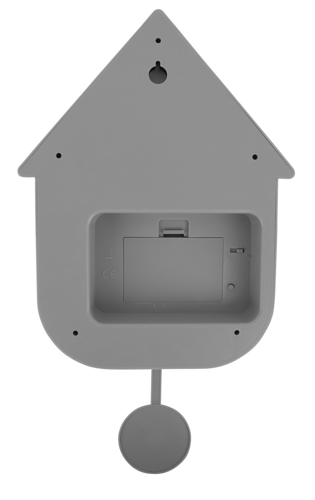 Rückansicht einer grauen Wanduhr in Form eines Hauses mit Pendel, Batteriefach und Aufhängung.