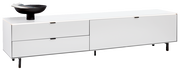 Weißes TV-Lowboard mit zwei Schubladen und einer Tür, seitliche Perspektive, dekoriert mit einer schwarzen Schale.
