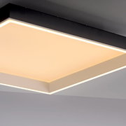 Moderne plafondlamp Q-MAGONG in vierkante vorm, zijaanzicht