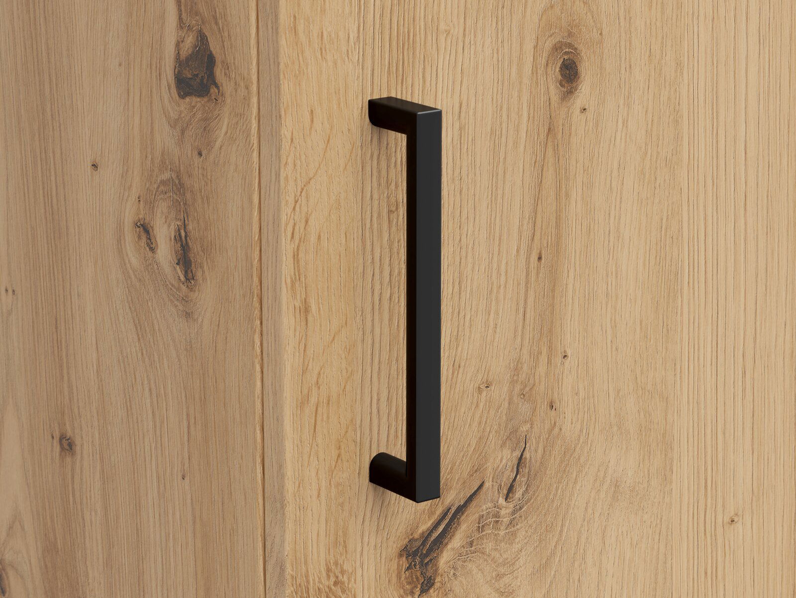 Nahaufnahme eines Holzschranks mit schwarzem Griff, seitliche Perspektive