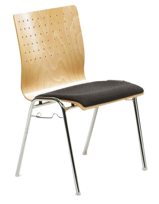 Moderner Stapelstuhl mit Holzrückenlehne und gepolsterter Sitzfläche, seitliche Perspektive