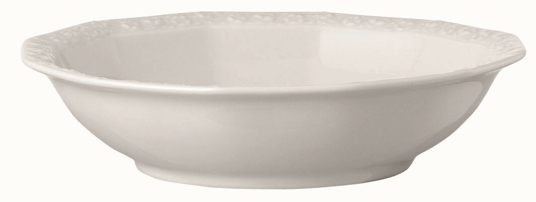 Weiße Porzellanschale mit floralem Randmuster, seitliche Perspektive