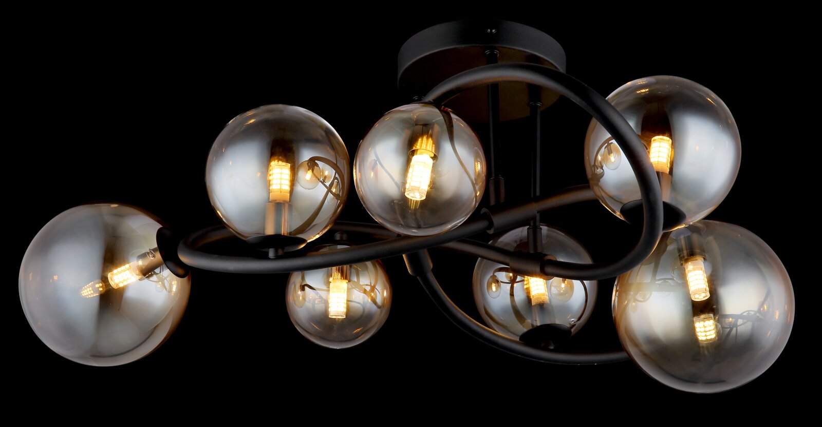 Moderne Deckenleuchte mit mehreren kugelförmigen Glaskörpern und warmweißen LED-Lampen, seitliche Perspektive