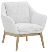 Moderner Sessel mit hellgrauem Stoffbezug und Holzbeinen, seitliche Perspektive