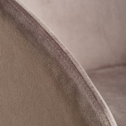 Close-up van de stiksels en textuur van een fauteuil uit de SUNNY-serie van Livetastic, gezien vanaf de zijkant