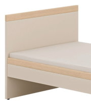 Jugendbett 140x200 mit hellem Holz und beigem Kopfteil, seitliche Perspektive
